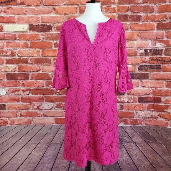 Adrianna Papell Dresses & Skirts - Adrianna Papell Floral Lace Bell Sleeve Shift Dres